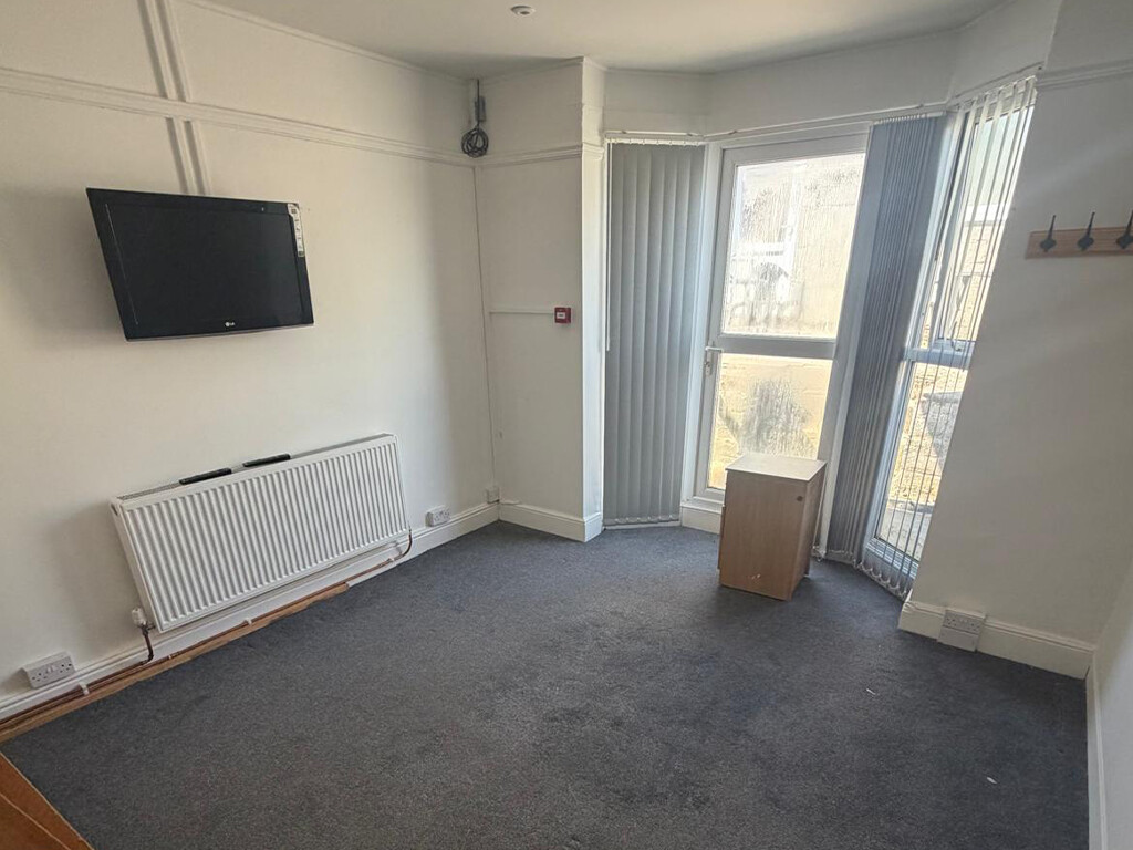 3 bedroom house on Beechwood Road, Uplands, Swansea