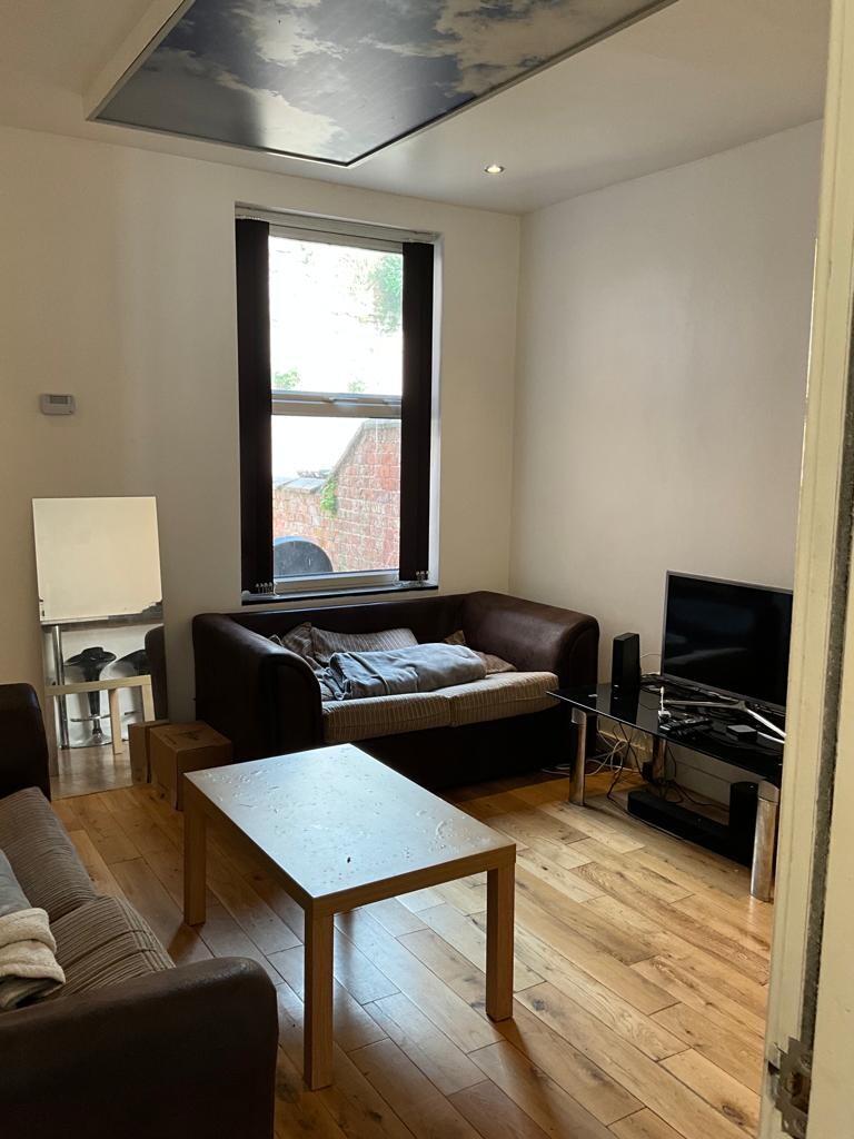 4 bedroom house for rent Balfour Road, Nottingham, NG7 1NZ UniHomes