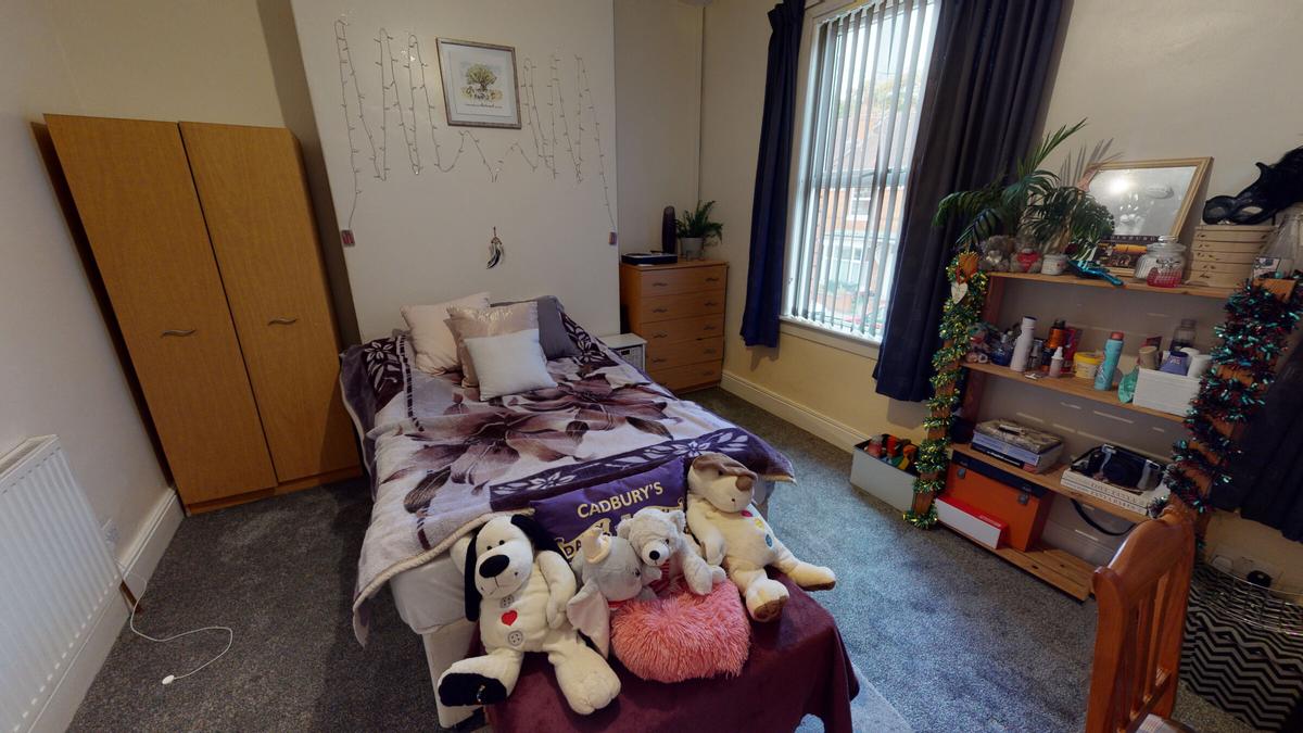 4 bedroom house for rent Eastwood Road, Birmingham, B12 9NB UniHomes