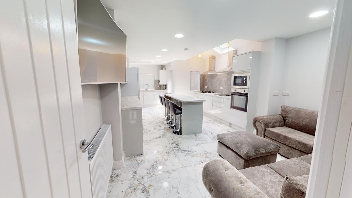 5 bedroom house on Heeley Road, Selly Oak, Birmingham