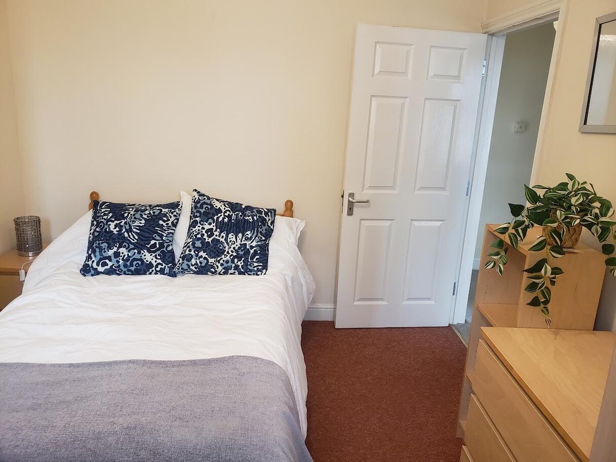 4 bedroom house for rent Brook Road, Bath, BA2 3RP UniHomes