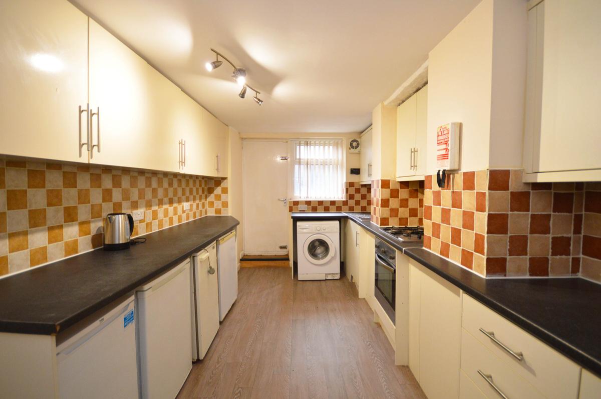 5 bedroom house for rent Stanmore Road, Leeds, LS4 2RU UniHomes