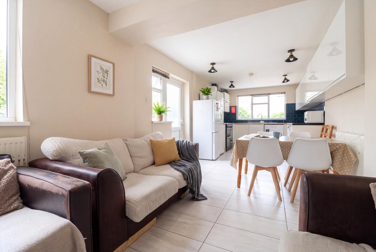 7 bedroom house on Harriet Street, Cathays, Cardiff