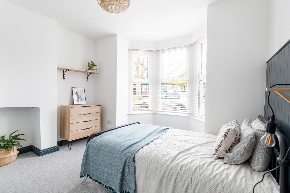 8 bedroom house for rent Downend Road, Bristol, BS16 5UF UniHomes