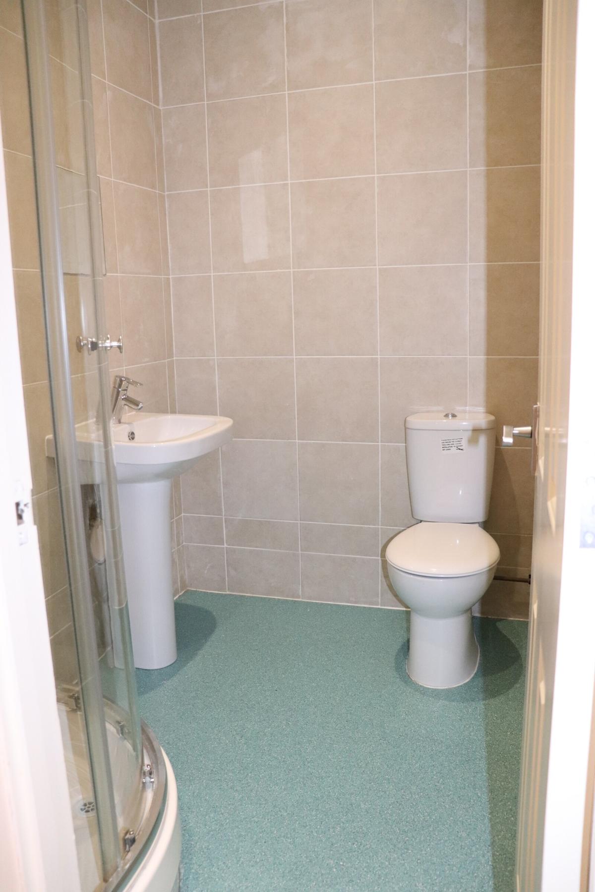 8 bedroom house for rent University Road, Leicester, LE1 7RA UniHomes