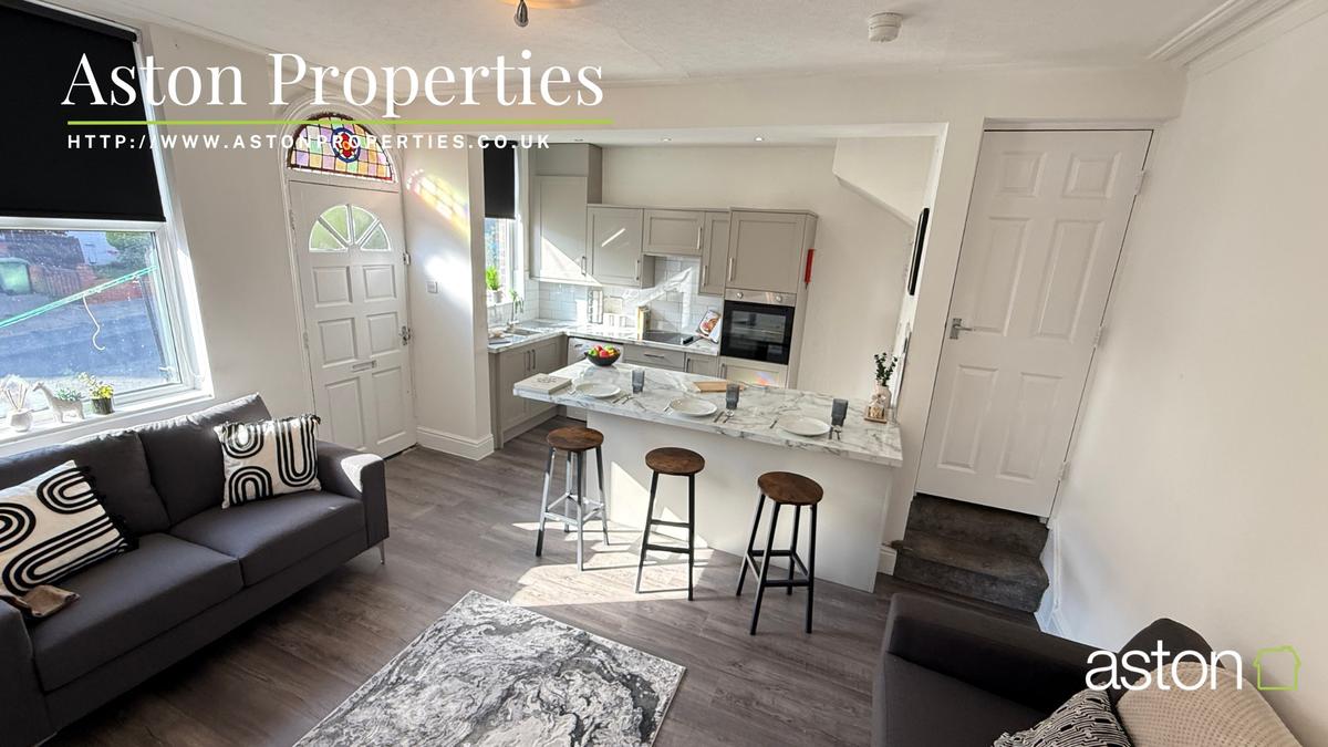 3 bedroom house on Martin Terrace, Burley, Leeds