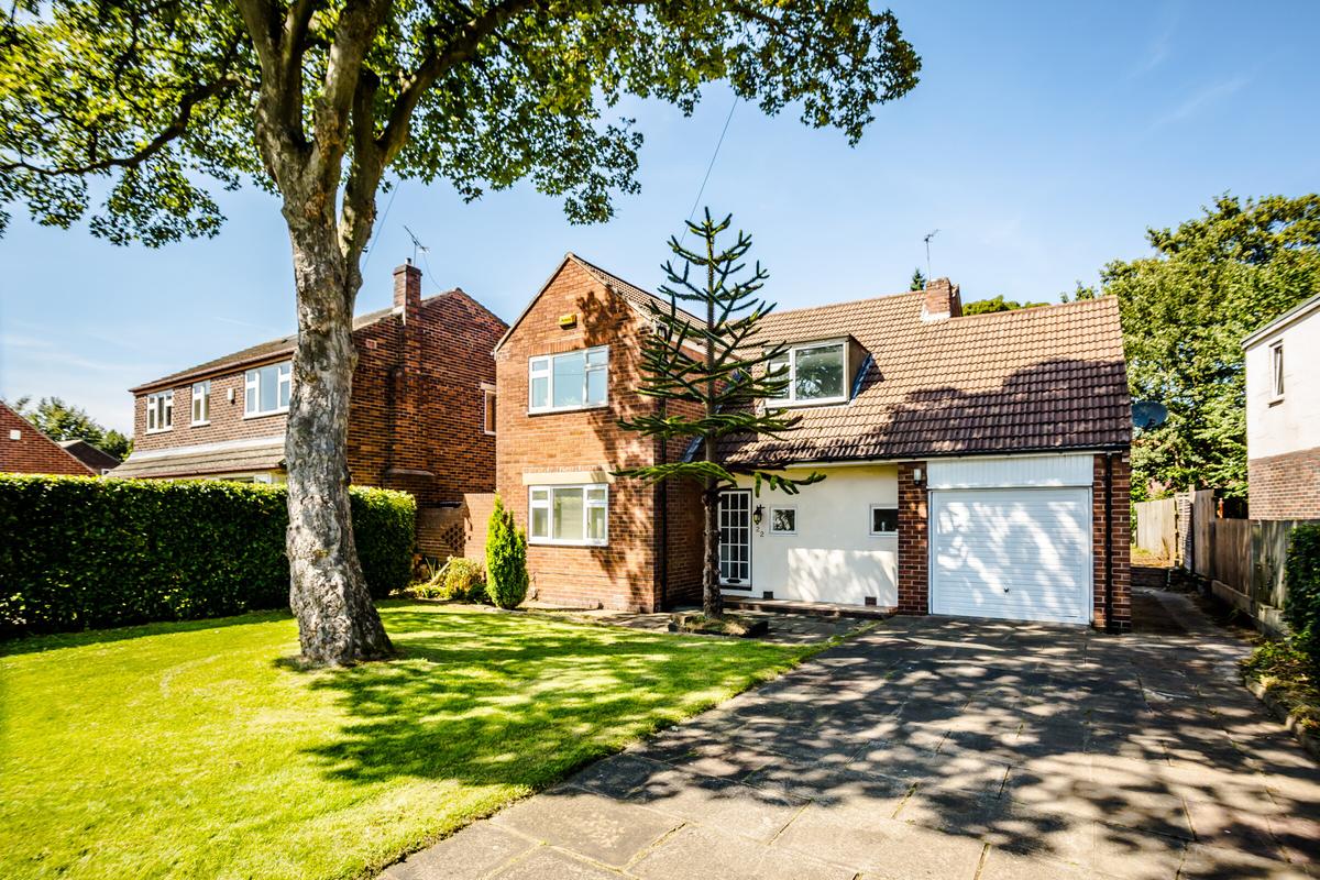 4 bedroom house on Springwood Hall Gardens, Springwood, Huddersfield