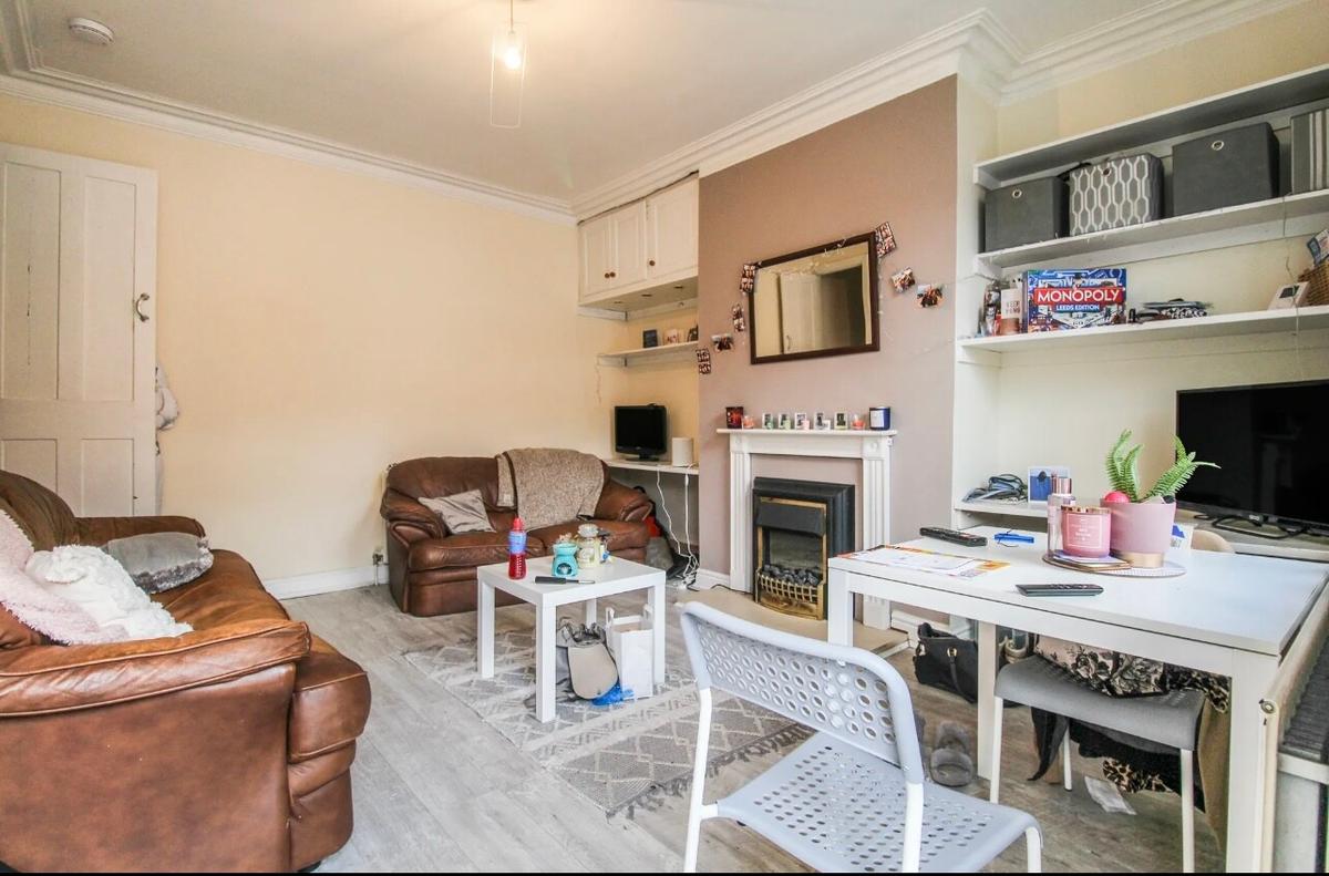 2 bedroom house for rent Queens Road, Leeds, LS6 1NY UniHomes