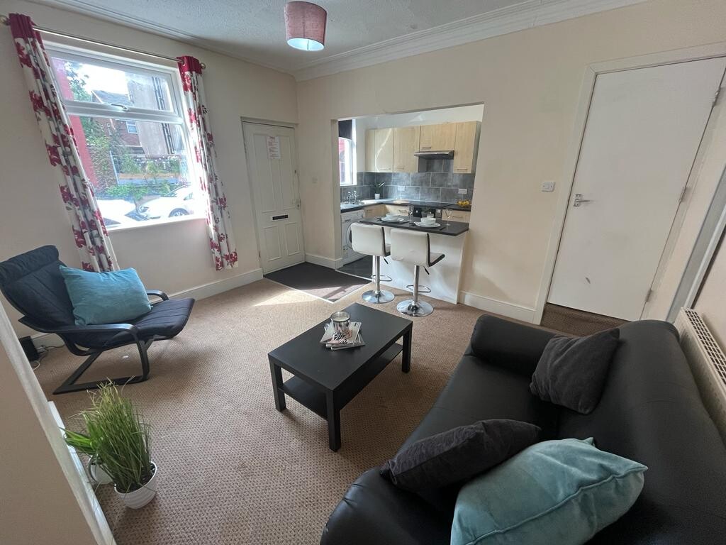 2 bedroom house for rent Glebe Avenue, Leeds, LS5 3NN UniHomes