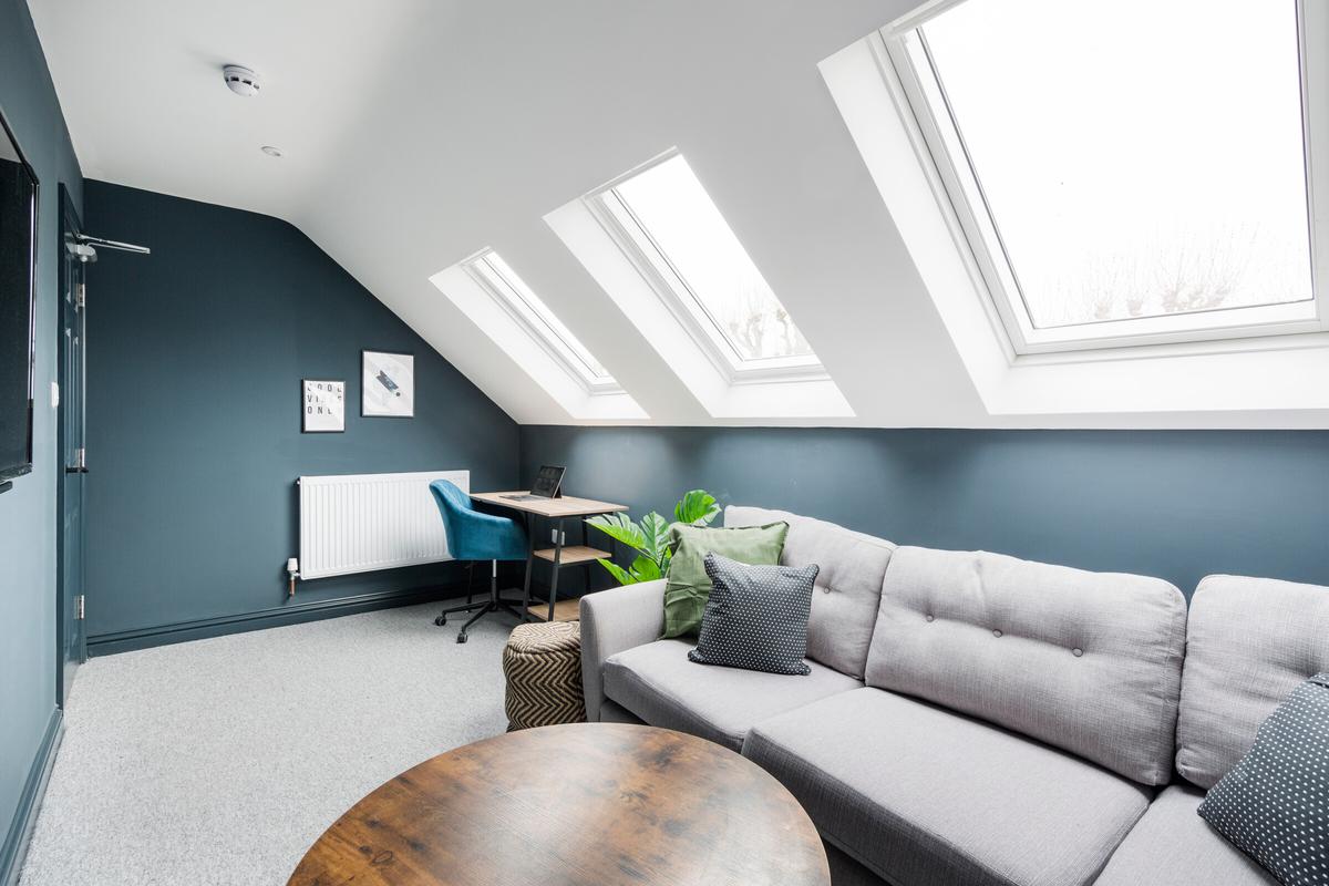 8 bedroom house for rent Downend Road, Bristol, BS16 5UF UniHomes