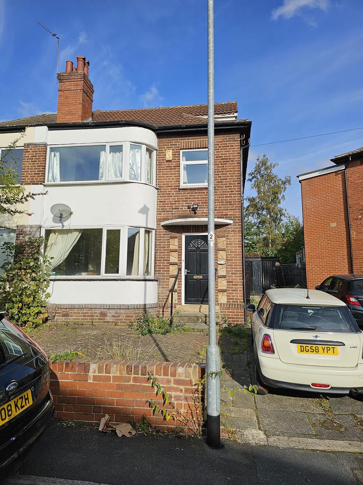 4 bedroom house for rent Ash Crescent, Leeds, LS6 3LE UniHomes