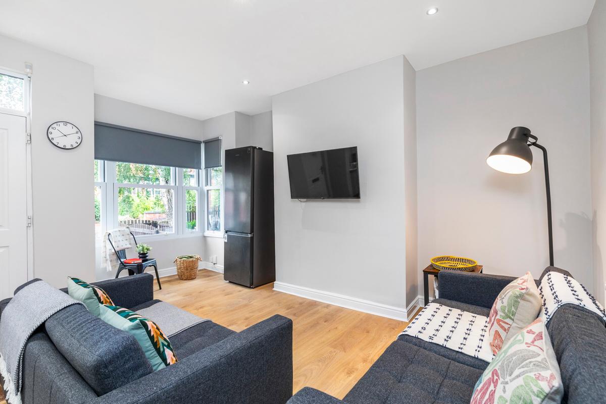 5 bedroom house for rent St. Anns Avenue, Leeds, LS4 2PB UniHomes