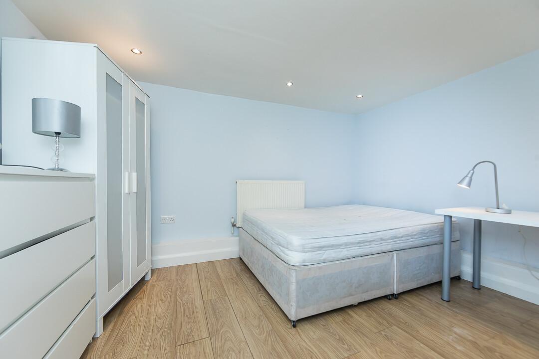 4 bedroom house for rent Kelsall Place Leeds, LS6 1RA UniHomes