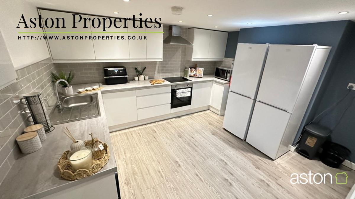 6 bedroom house on Claremont Grove, City Centre, Leeds