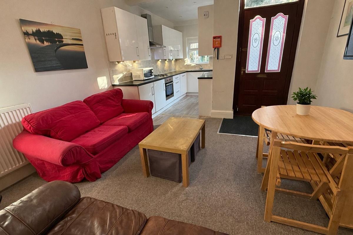 4 bedroom house on Mona Road, Crookes, Sheffield