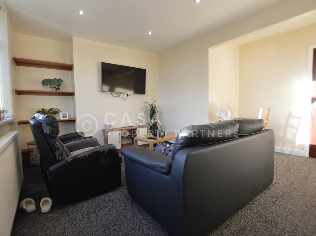 3 bedroom apartment for rent Montpellier Terrace, Leeds, LS6 2EX UniHomes