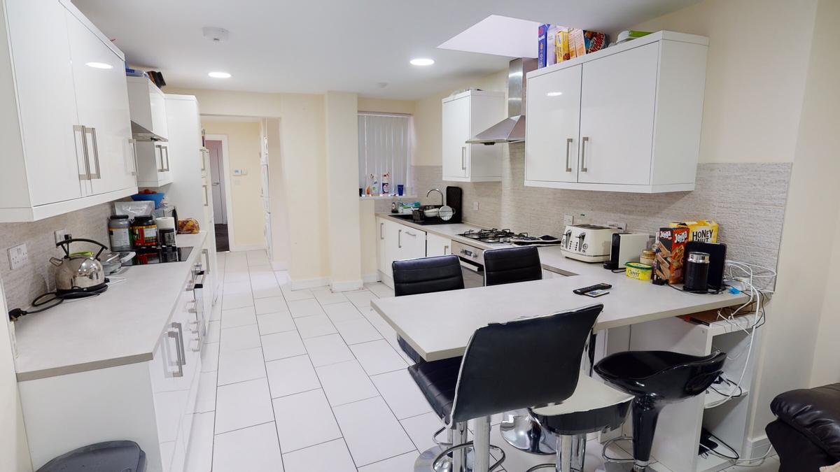 7 bedroom house for rent Dawlish Road Birmingham, B29 7AF UniHomes