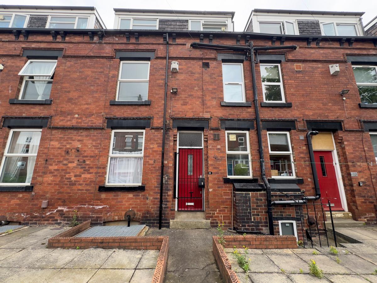 3 bedroom house for rent Winfield Terrace Leeds, LS2 9BD UniHomes