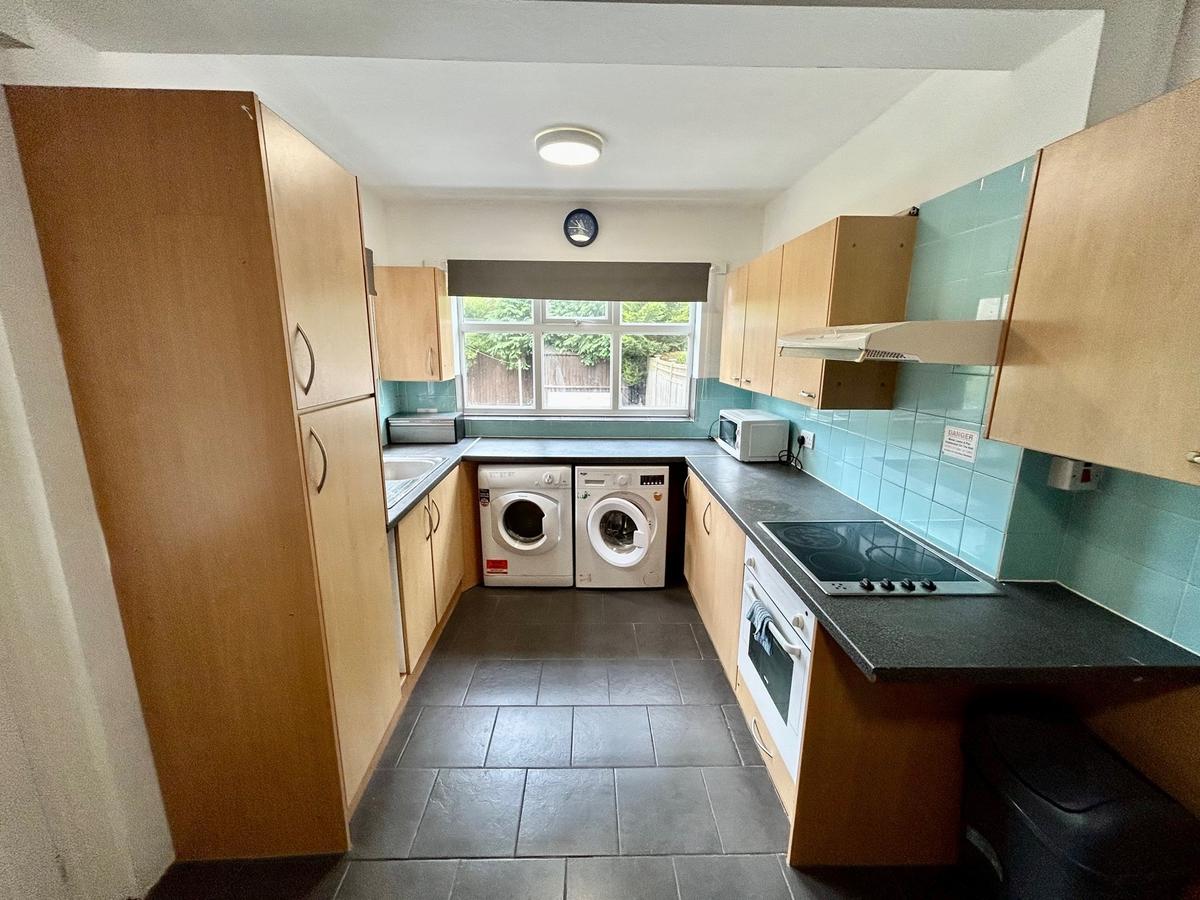 4 bedroom house on Ednaston Road, Dunkirk, Nottingham