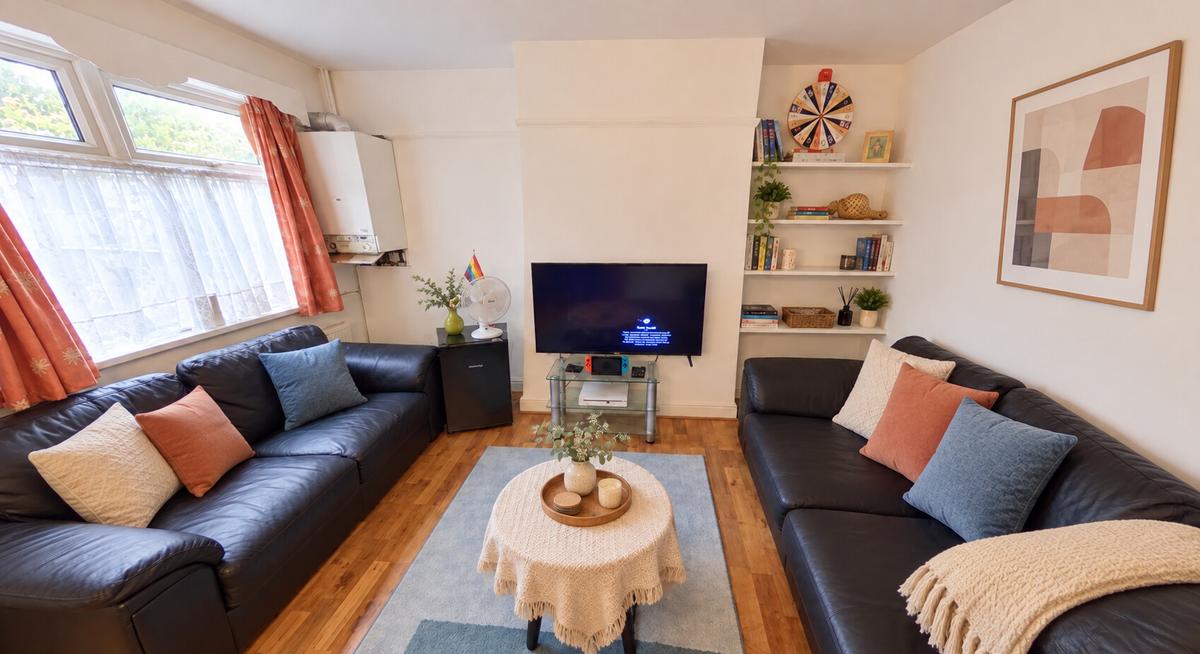 3 bedroom house on Chestnut Grove, Hyde Park, Hyde Park, Leeds