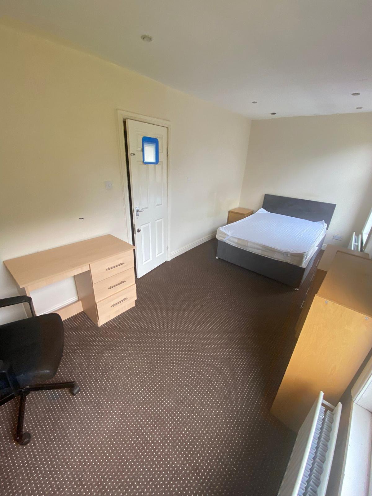 3 bedroom house for rent Talbot Avenue, Leeds, LS4 2PG UniHomes