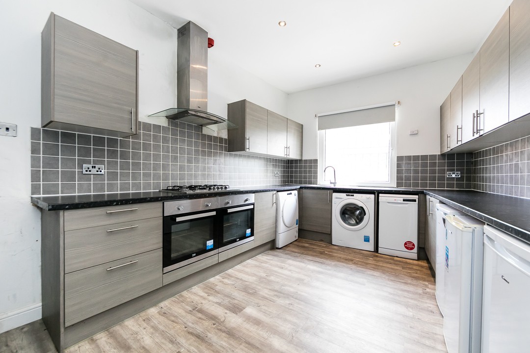 7 bedroom house on Archery Road, City Centre, Leeds