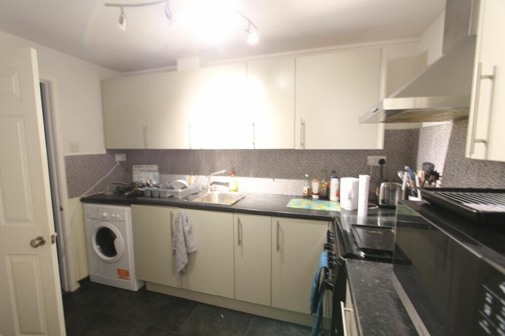 3 bedroom house for rent Fulwood Road, Sheffield, S10 3BJ UniHomes