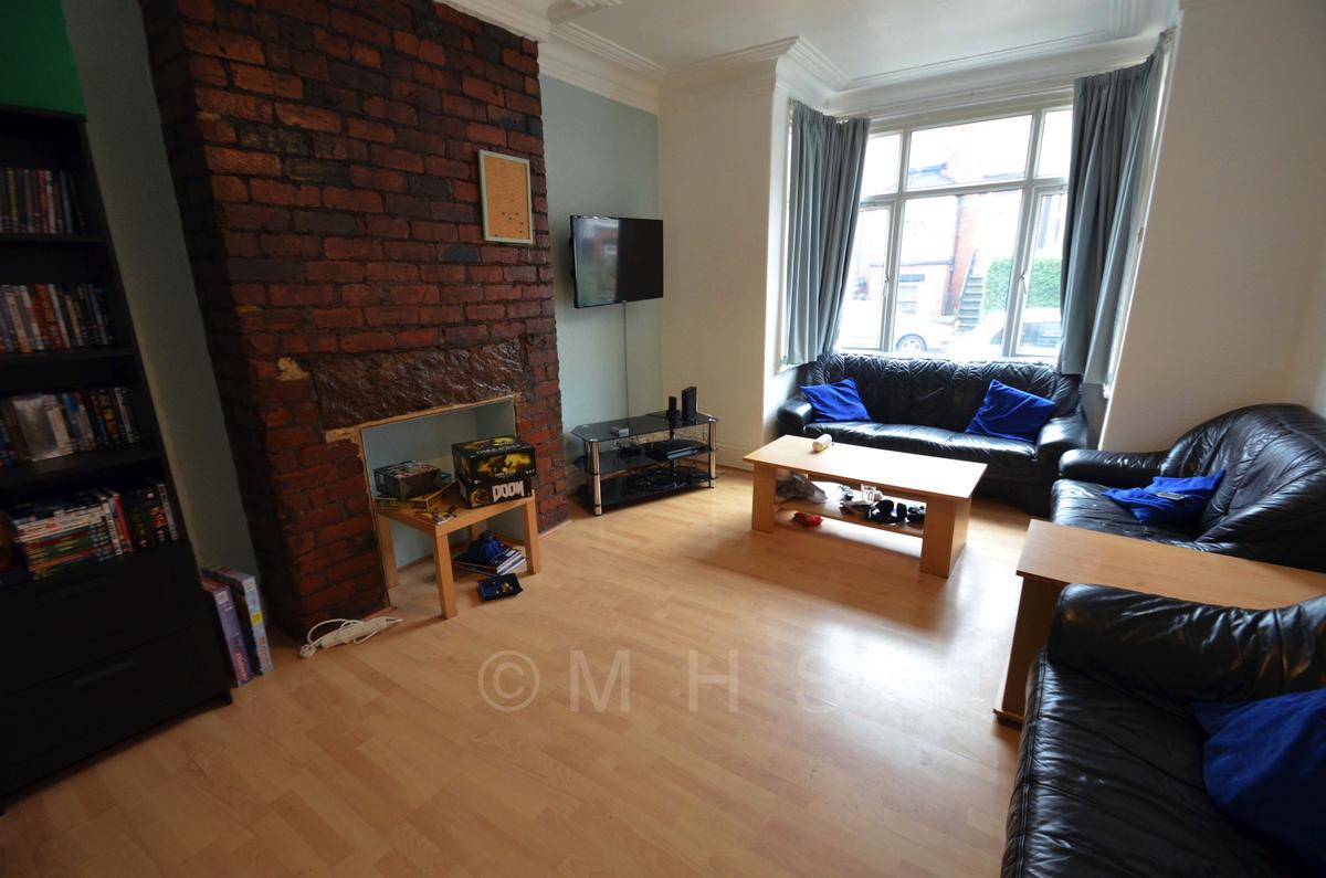 4 bedroom house on Beechwood View, Burley, Leeds