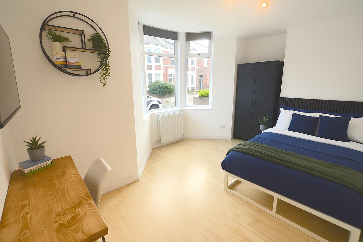 3 bedroom house on Kelvin Grove, Sandyford, Newcastle