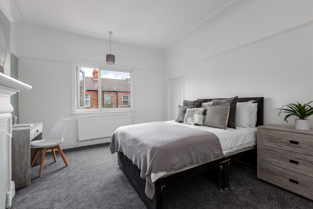 7 bedroom house for rent Queens Drive, Liverpool, L18 2DY UniHomes