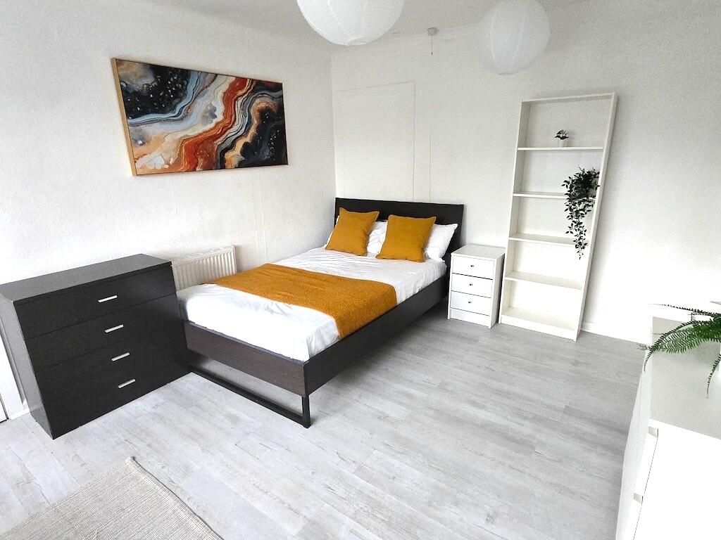 5 bedroom house on Farndon Green, Wollaton, Nottingham