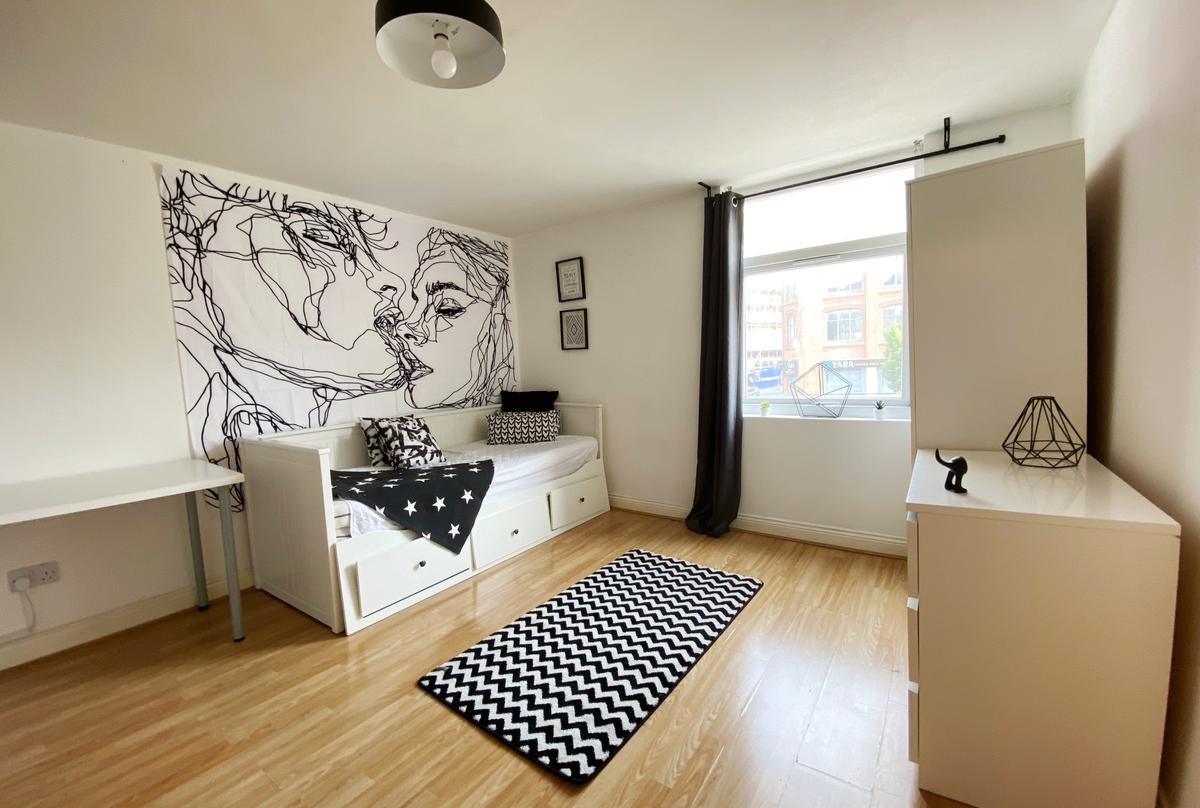 1 bedroom apartment on Humberstone Gate, City Centre, Leicester
