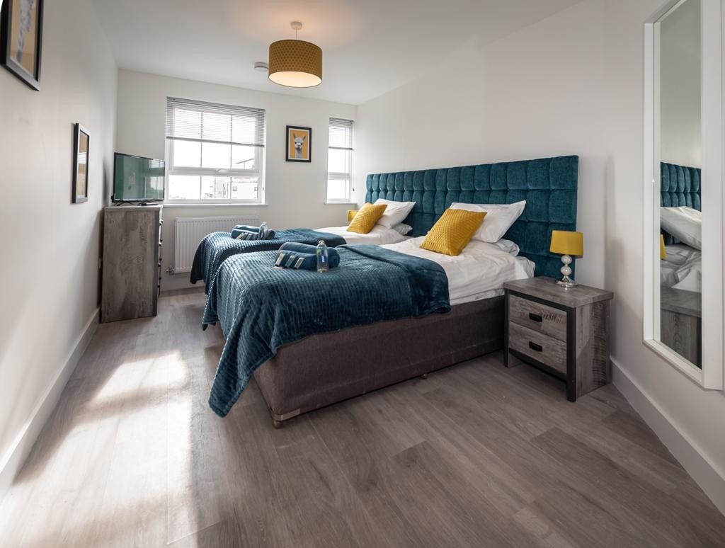 2 bedroom apartment on Atlantic Mansions 151 Albert Road South, City Centre, Southampton