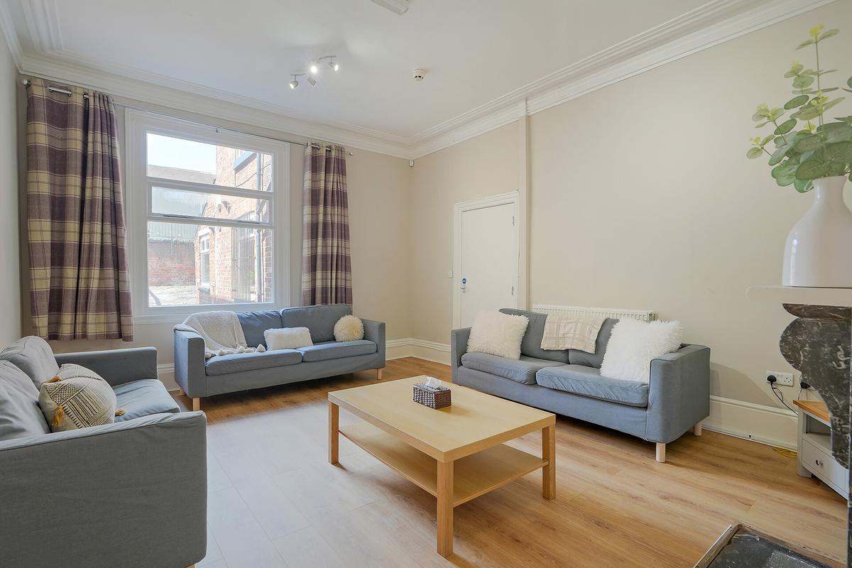 9 bedroom house on Upper Hanover Street, Broomhall, Sheffield