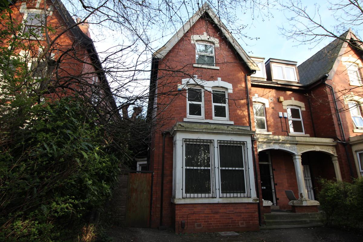 7 bedroom house for rent Cardigan Road Leeds, LS6 1EB UniHomes