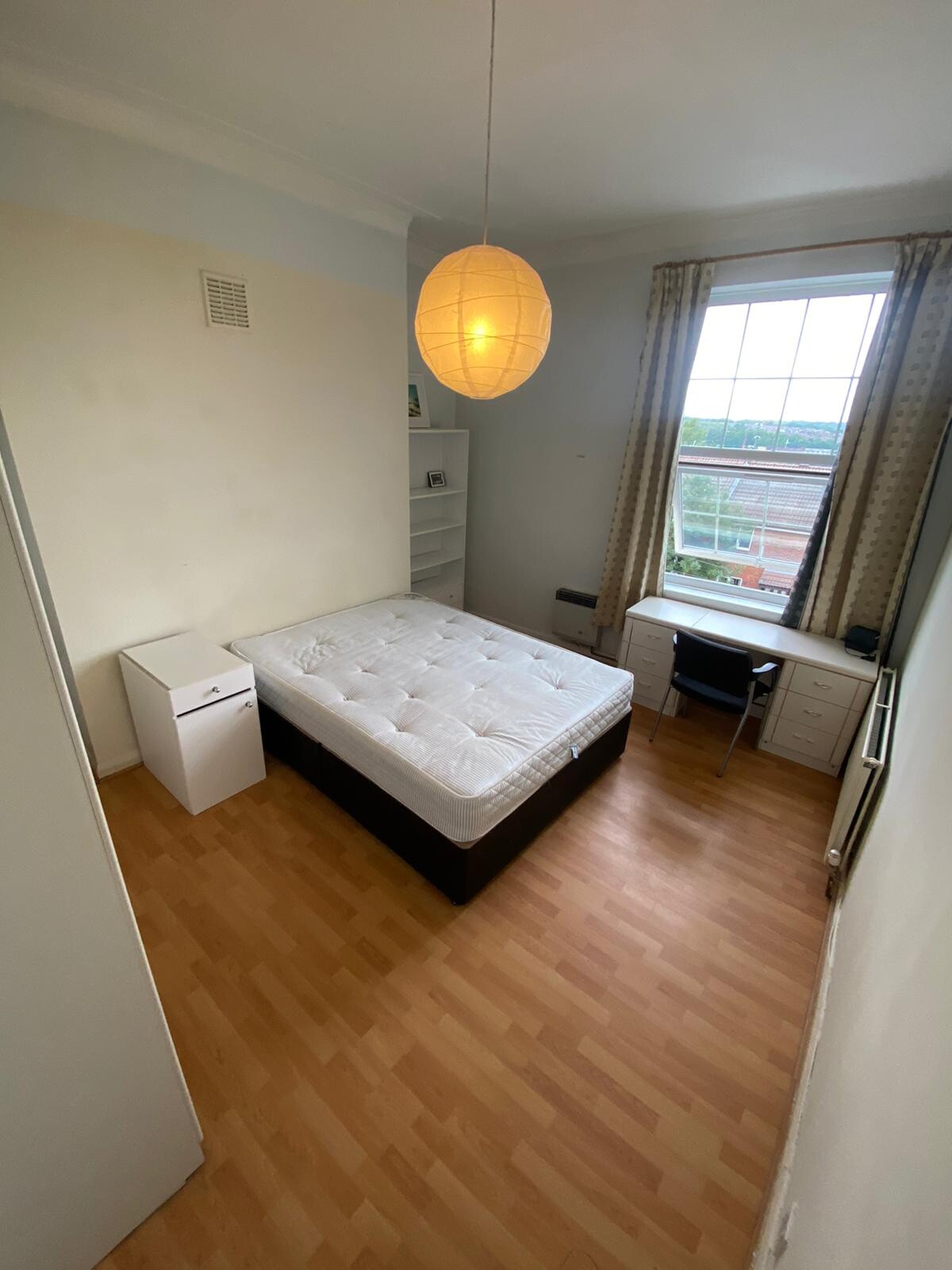 2 bedroom apartment for rent Blenheim Square, Leeds, LS2 9AR UniHomes