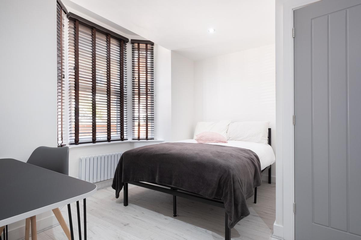 6 bedroom house on Avondale Street, Monks Road, Lincoln