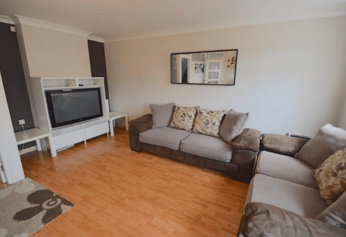2 bedroom house for rent Howden Gardens, Leeds, LS6 1SH UniHomes