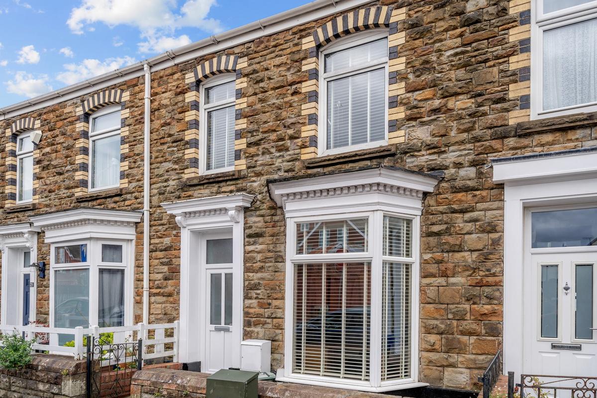 5 bedroom house for rent Trafalgar Place, Swansea, SA2 0BU UniHomes