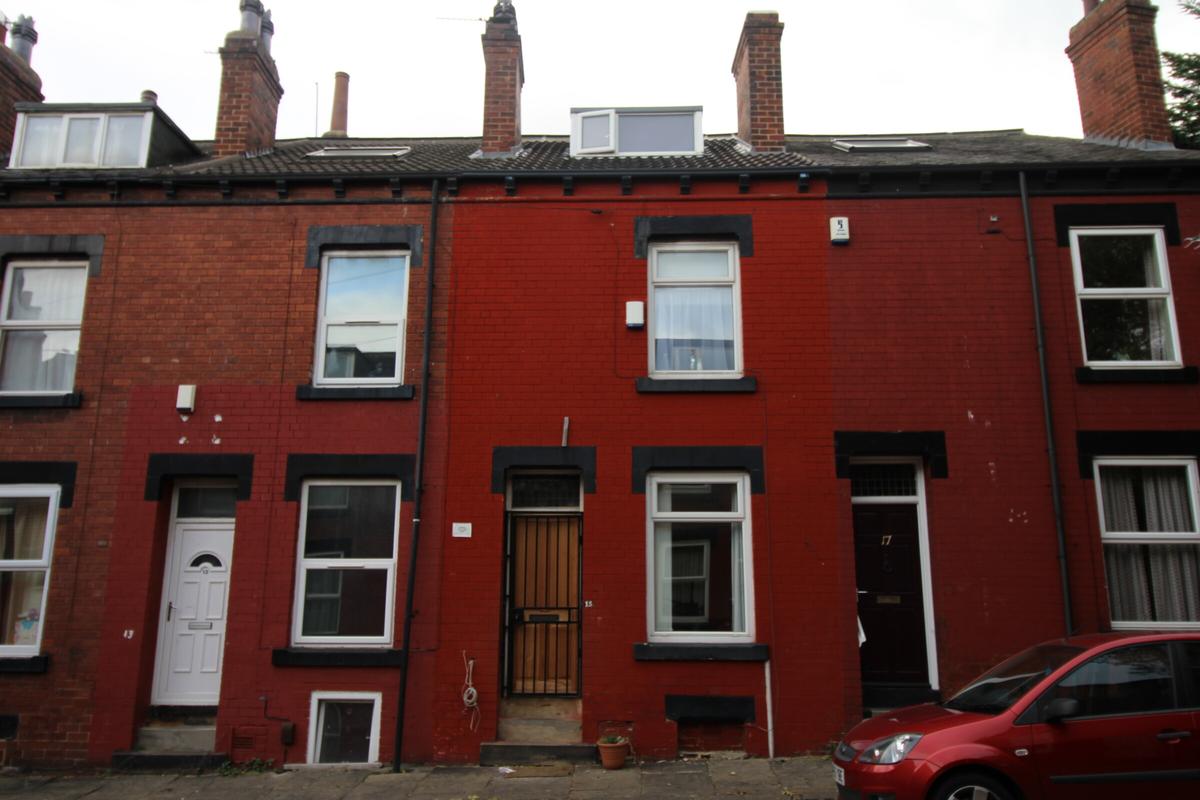 3 bedroom house for rent Beamsley Grove, Leeds, LS6 1LA UniHomes