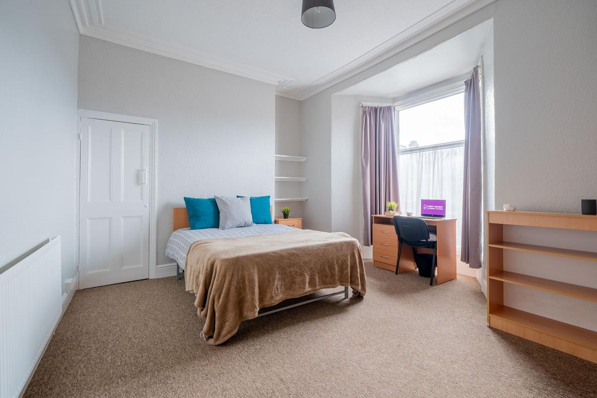 4 bedroom house for rent King Edwards Road, Swansea, SA1 4LU UniHomes