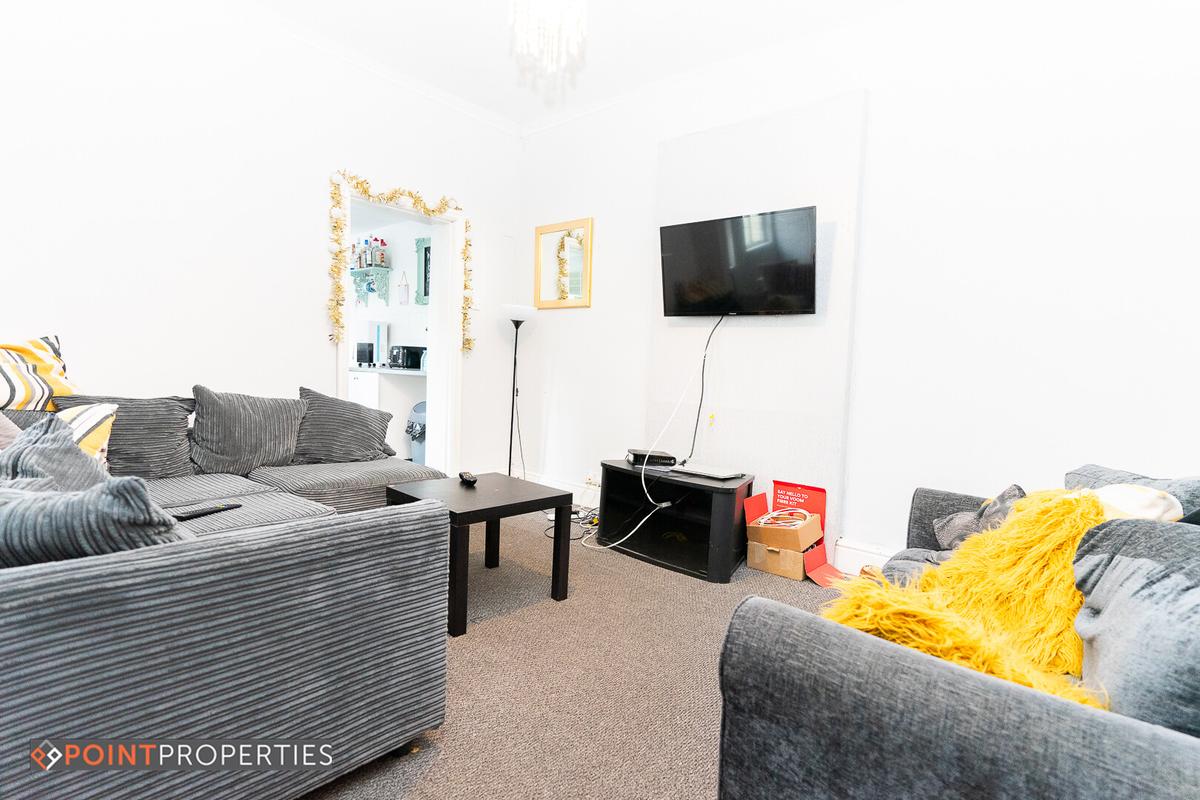 3 bedroom house on Brookdale Road, Wavertree, Liverpool