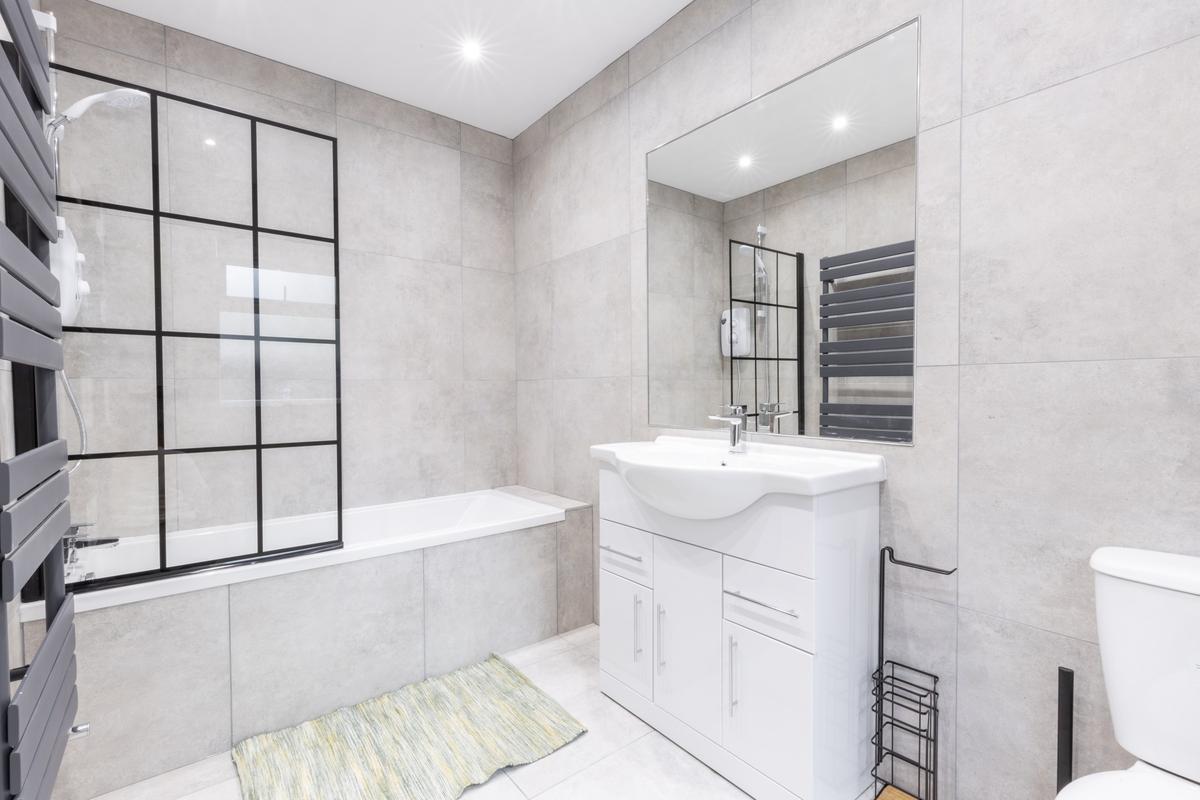 4 bedroom house on Heathcote Street, Beverley Road, Hull