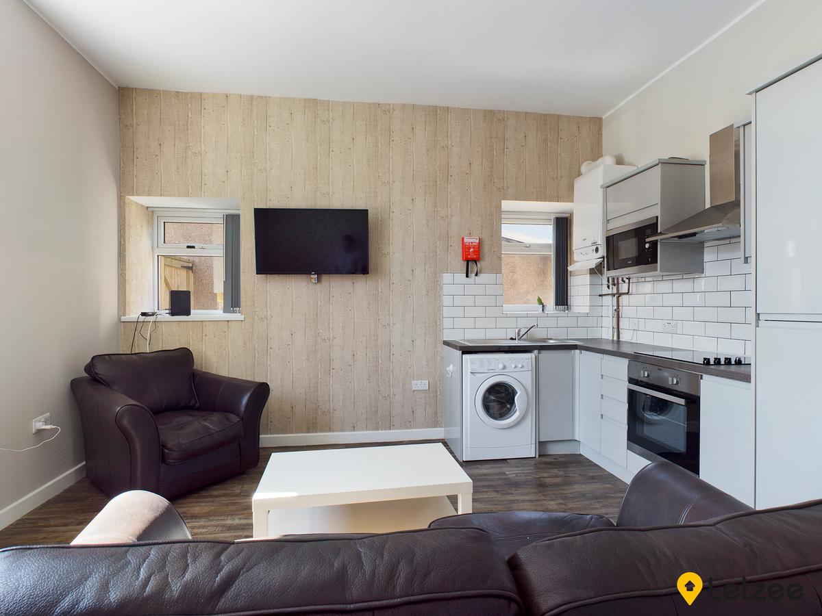 1 bedroom apartment on Fabian Way, Port Tennant, Swansea