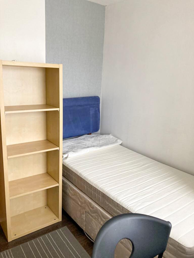 4 bedroom house for rent Kewstoke Road, Bath, BA2 5PU UniHomes