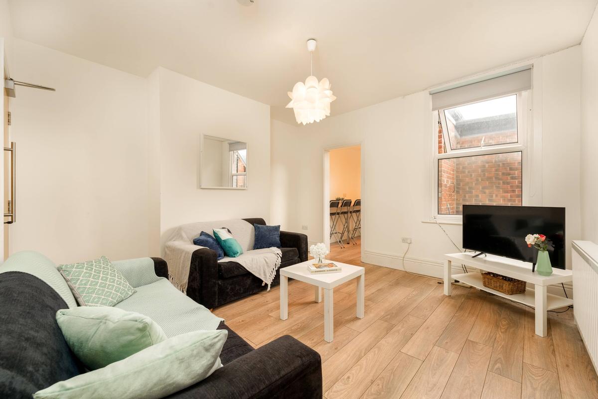 5 bedroom house on Warrington Road, Crookesmoor, Sheffield