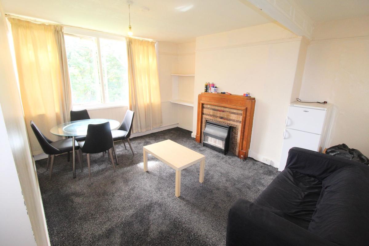 2 bedroom apartment for rent Montpellier Terrace, Leeds, LS6 2EX UniHomes