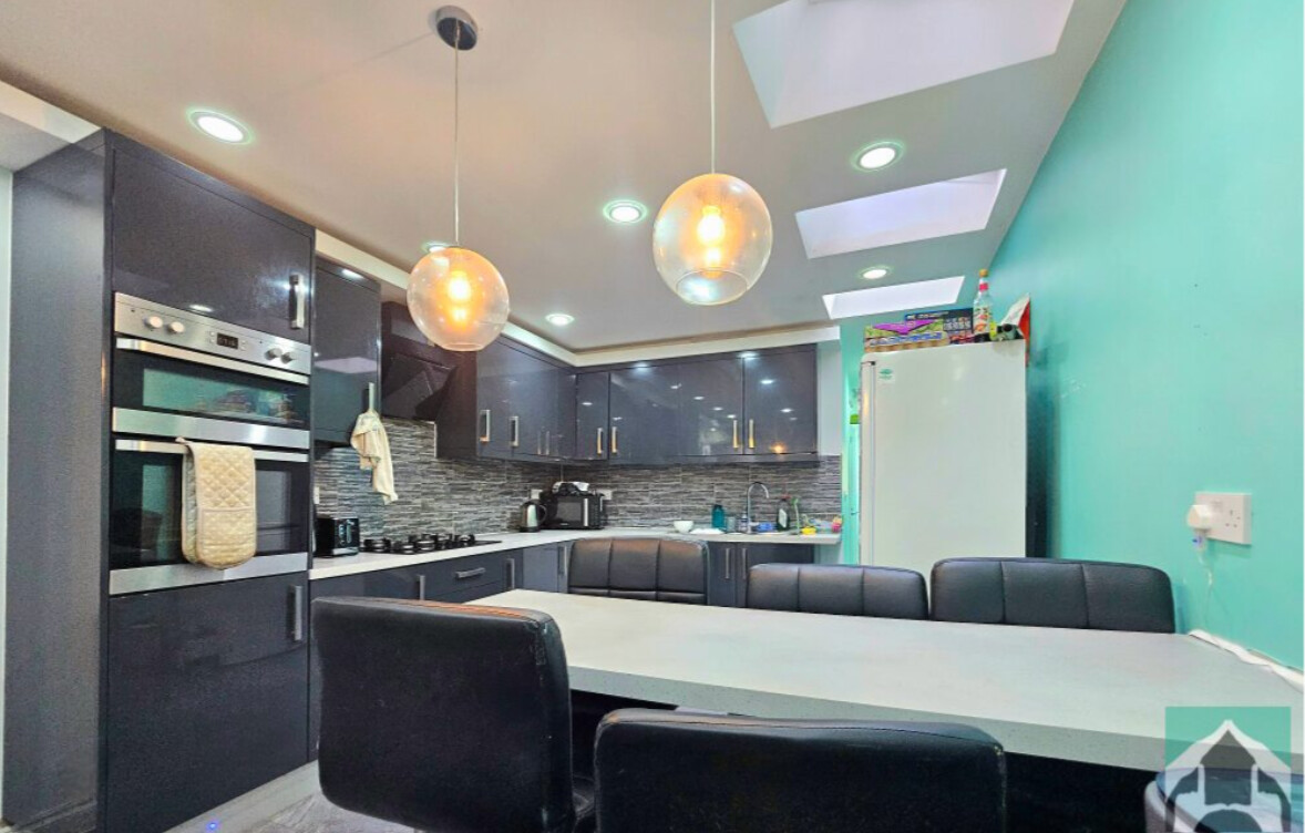 6 bedroom house on Hubert Road, Selly Oak, Birmingham