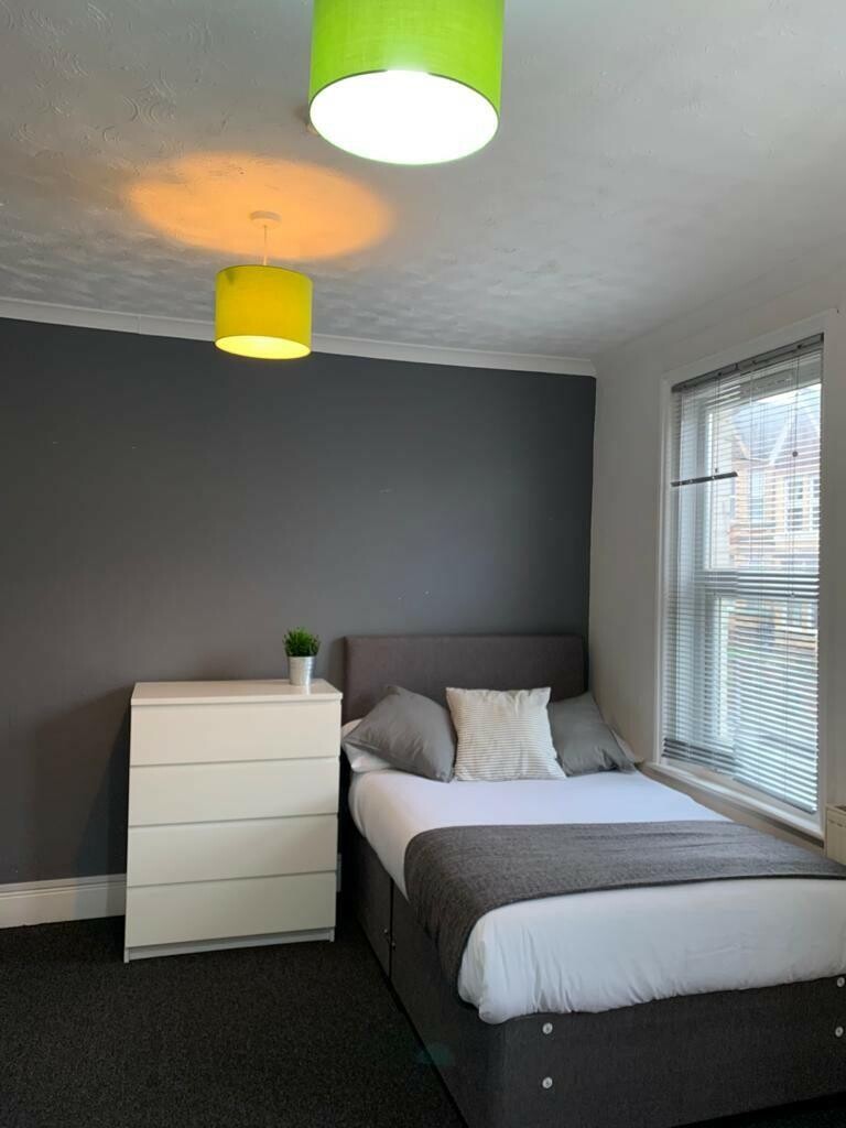 5 bedroom house for rent Pinhoe Road Exeter, EX4 7HS UniHomes