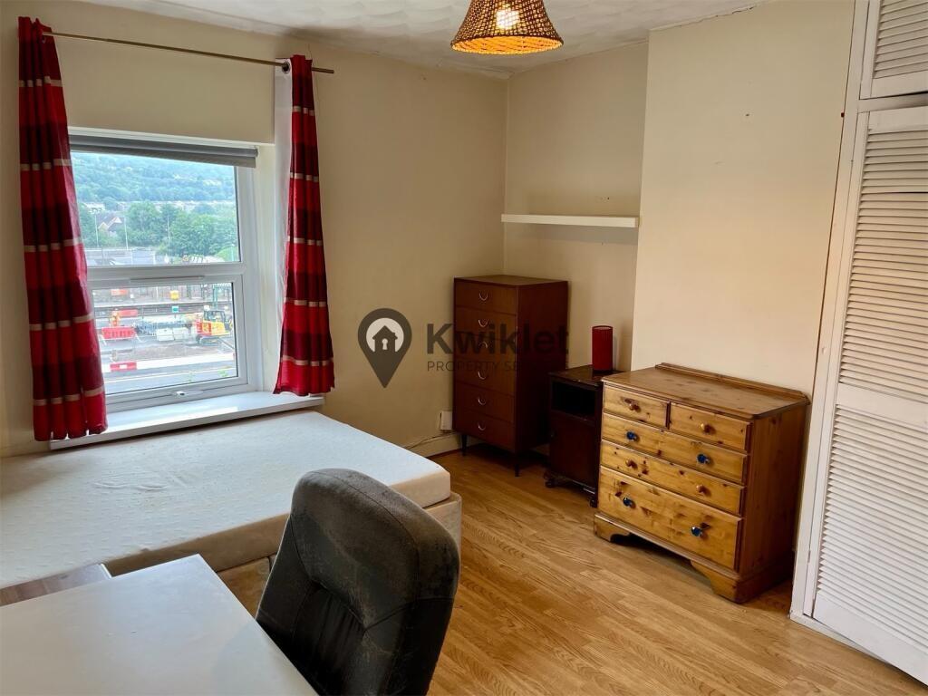 4 bedroom house for rent Belle Vue Terrace Pontypridd, CF37 1TQ UniHomes